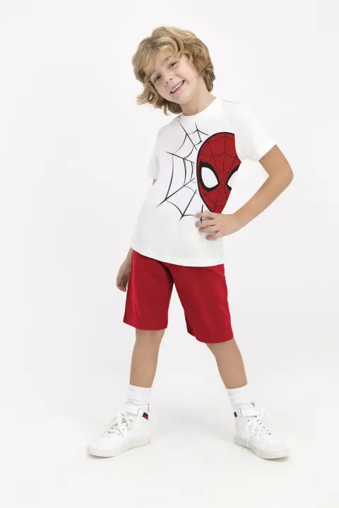 Pijama pentru copii cu tricou si pantaloni trei sferturi, imprimeu Spider Man, culoare alb
