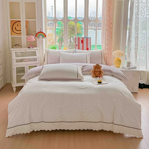 Lenjerie de pat  cu elastic si broderie, bumbac 100%, LILA, ALB, LA-19