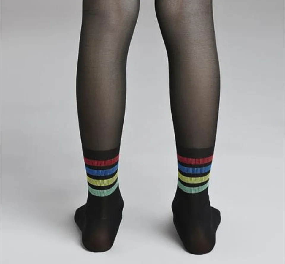 Dres fetițe Penti Young ,,Rainbow Stripe'', 30 den-  imprimeu dungi colorate, negru