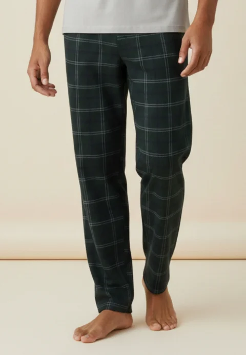 Pantaloni lungi de pijama bărbătești cu elastic în talie, culoare verde închis cu imprimeu în carouri