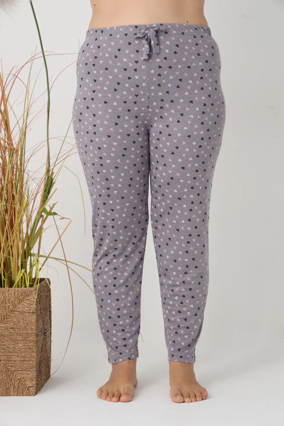 Pantaloni de pijama damă Big Size, gri cu inimioare colorate