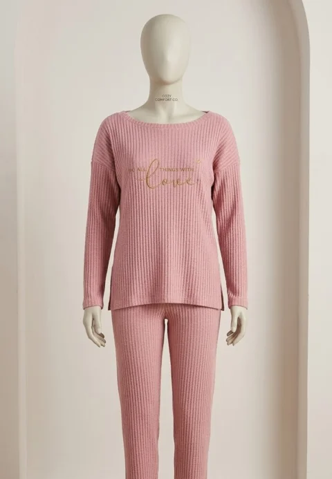 Pijama damă, mânecă lungă și pantaloni lungi cu imprimeu Love, roz