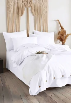 Set Lenjerie de Pat Dublu cu Nasturi din Lemn – alb
