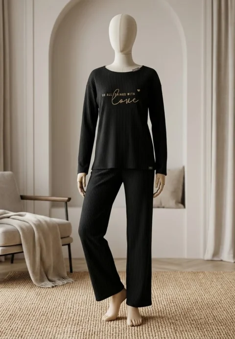 Pijama damă, mânecă lungă și pantaloni lungi cu imprimeu Love, negru