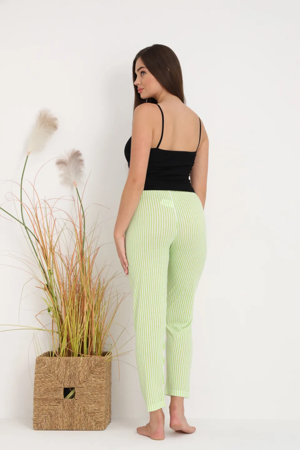 Pantaloni de pijama damă cu dungi verde și alb, croială lejeră