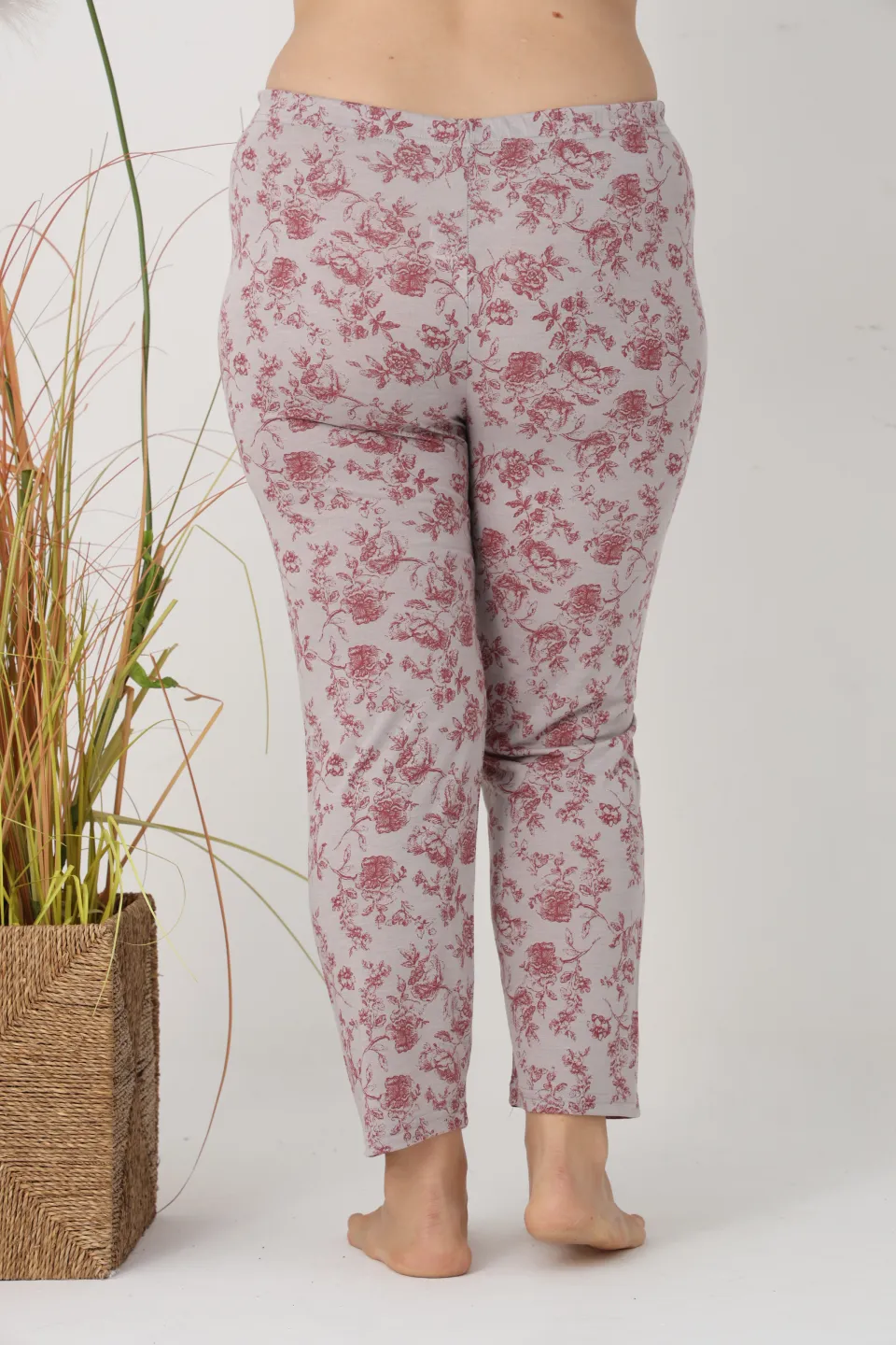 Pantaloni de pijama damă Big Size, gri cu flori vișinii