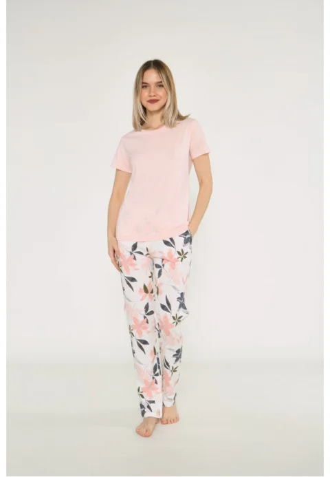 Pijama damă,  bluză cu mânecă scurtă și decolteu rotund, pantaloni lungi cu imprimeu floral, culoare somon