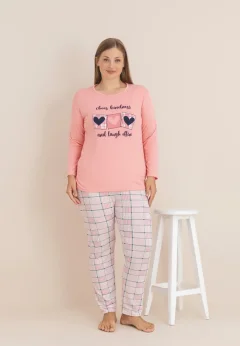 Pijama damă Big Size roz cu mânecă lungă și pantaloni lungi, imprimeu cu inimioare