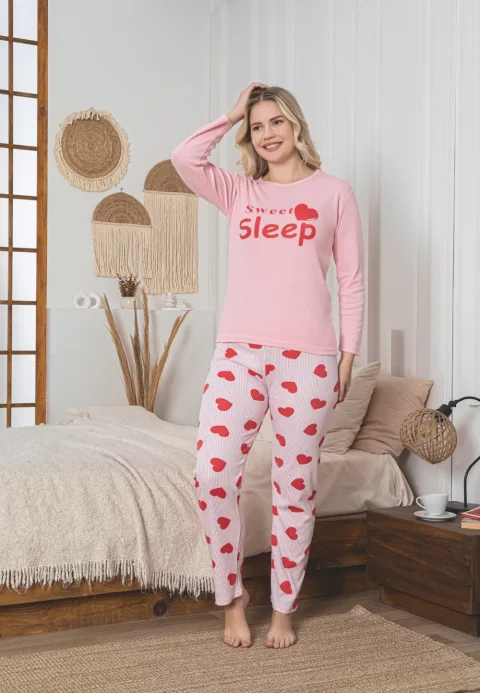 Pijama damă roz cu mânecă lungă și pantaloni lungi albi cu inimioare, imprimeu „Sweet Sleep”