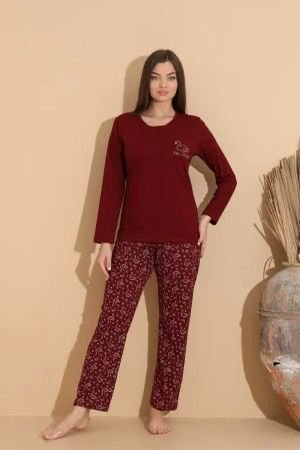 Pijama damă visiniu, bluză „Our Family” și pantaloni cu imprimeu flamingo – 100% bumbac — imagine 1