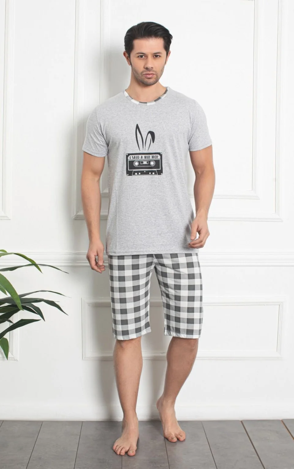 Pijama bărbat din bumbac, mânecă scurtă și pantaloni 3/4, imprimeu ,,Hip Hop'', gri