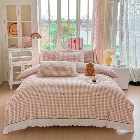 Lenjerie de pat  cu elastic si broderie, bumbac 100%, ROZ, PATRATELE-RP-17 — imagine 1