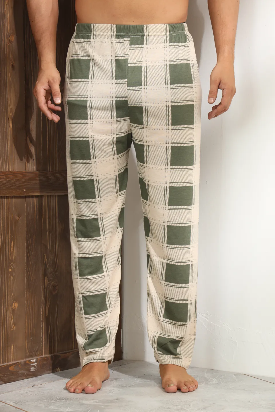 Pantaloni pijama bărbați bej cu pătrățele verzi – croială lejeră