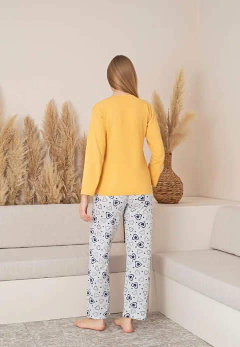 Pijama damă toamnă-iarnă galbenă cu imprimeu “Love is in the air”
