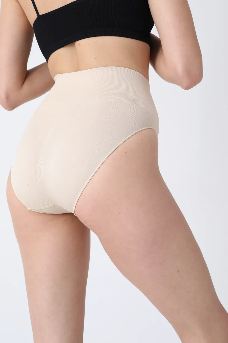 Chilot modelator damă cu talie înaltă – bej, push-up și bandă anti-alunecare