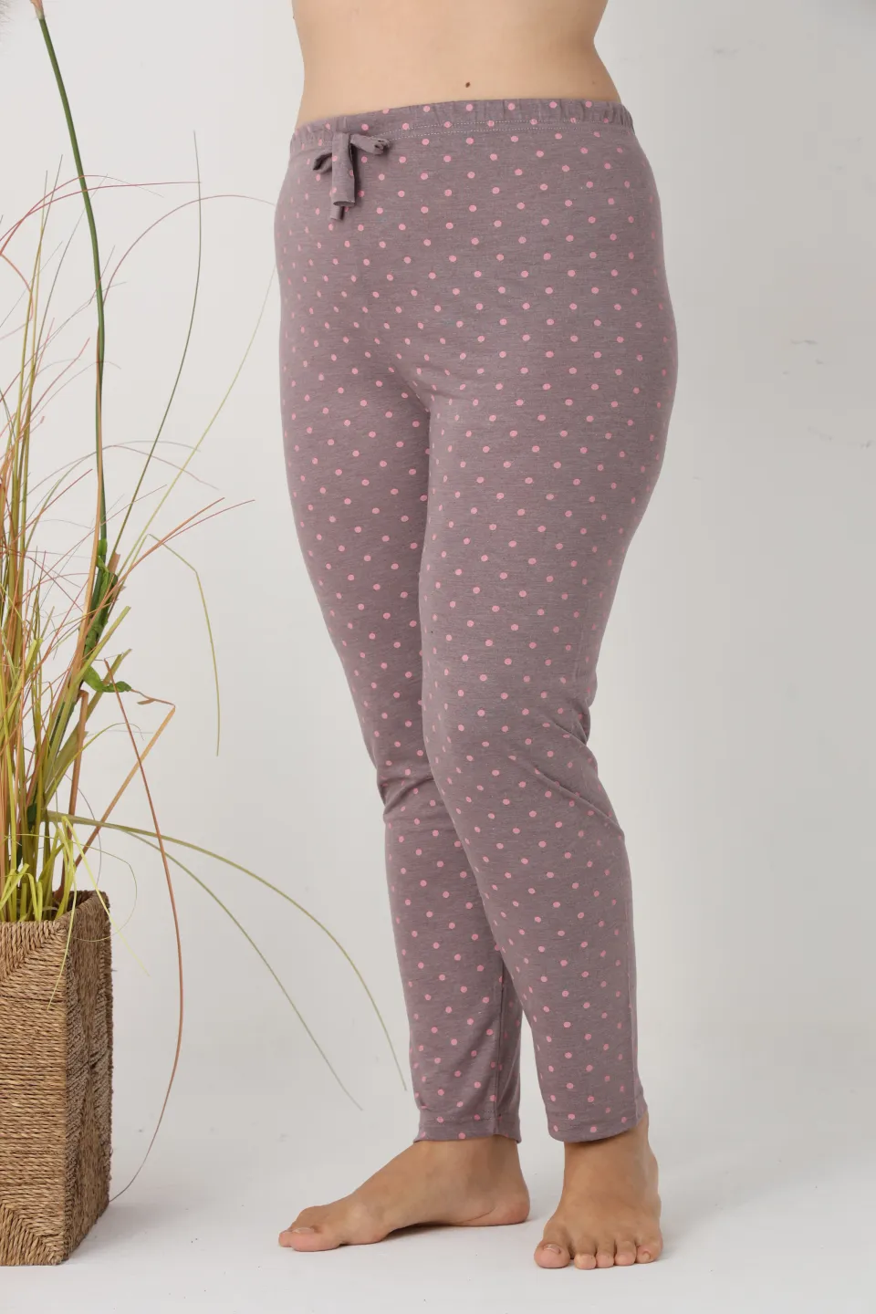 Pantaloni de pijama damă Big Size, gri cu buline roz