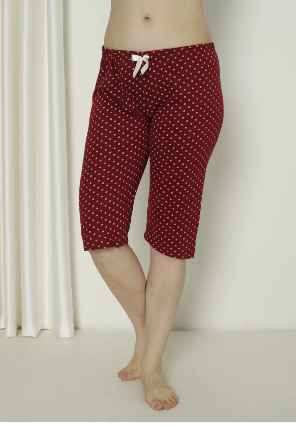 Pantaloni pijama damă 3/4, vișiniu, imprimeu buline
