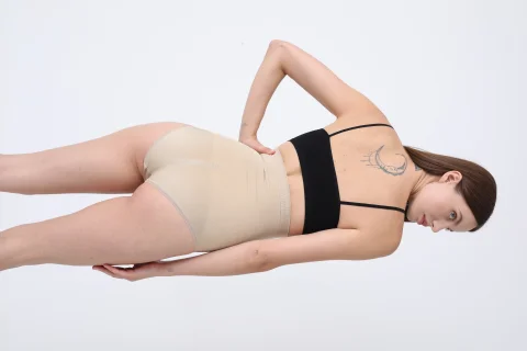 Chilot modelator clasic cu talie înaltă – bej