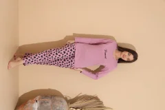 Pijama damă mov cu imprimeu vermont cu pantaloni lungi cu buline – 100% bumbac