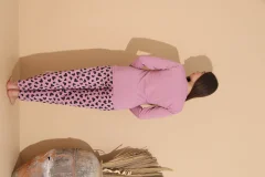 Pijama damă mov cu imprimeu vermont cu pantaloni lungi cu buline – 100% bumbac