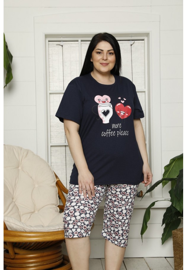 Pijama dama din bumbac cu imprimeu ,,More Coffee, Please'', tricou si pantaloni 3/4, negru