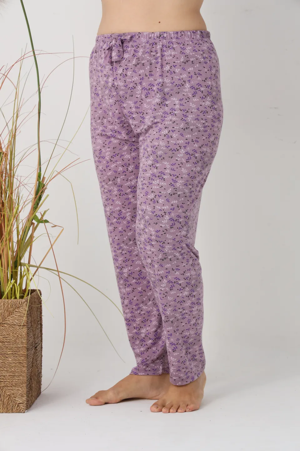 Pantaloni de pijama damă Big Size, mov cu flori multicolore