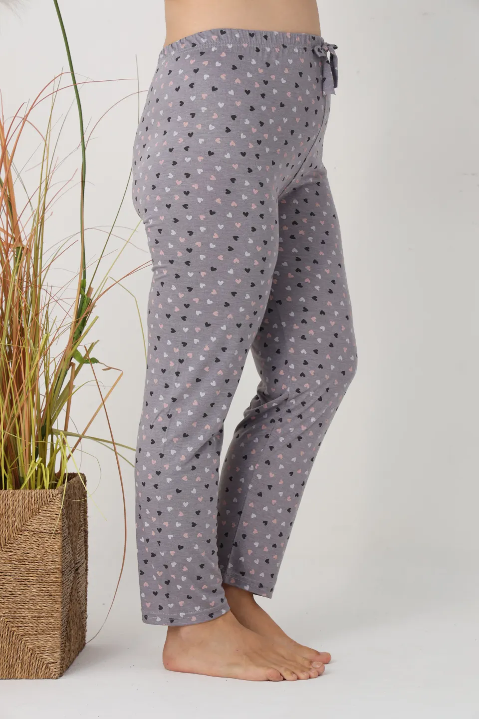 Pantaloni de pijama damă Big Size, gri cu inimioare colorate