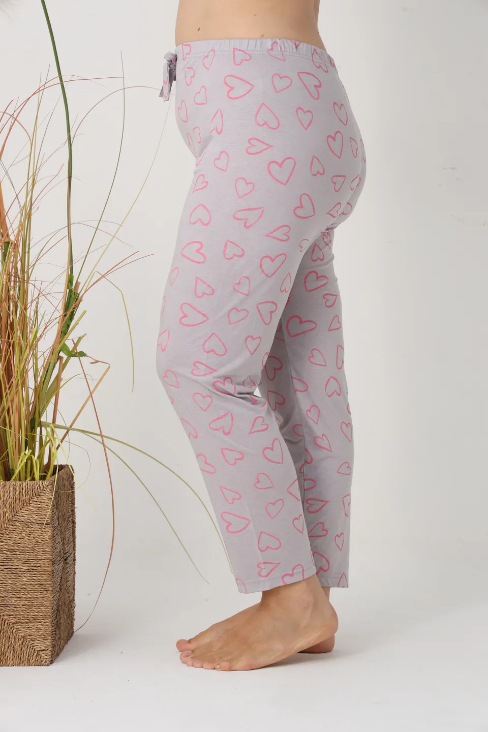 Pantaloni de pijama damă Big Size, gri cu inimioare roz