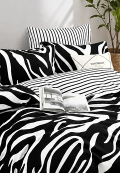 Lenjerie de pat finet cu elastic 6 piese – model zebra alb-negru