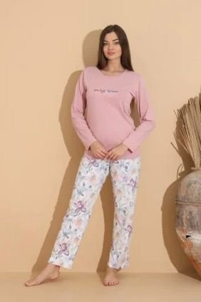 Pijama damă roz pal, bluză „You Tight Forever” și pantaloni cu imprimeu floral – 100% bumbac — imagine 2