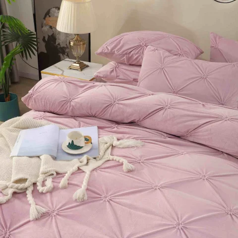 Lenjerie de pat din catifea cu pliuri, 4 piese, pentru pat dublu, culoare LILA — imagine 2