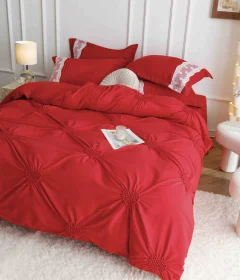 Lenjerie de Pat Dublu din Finet 6 pcs - Inimi Brodate ROSU 801