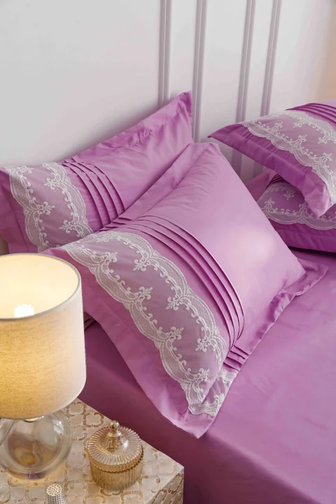 Lenjerie de Pat Dublu din Finet 6 pcs - Inimi Brodate  MOV 842