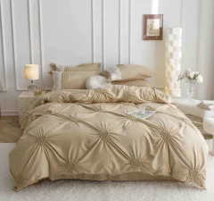 Lenjerie de Pat Dublu din Finet 6 pcs - Inimi Brodate BEIGE