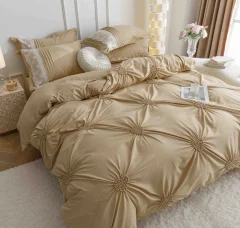 Lenjerie de Pat Dublu din Finet 6 pcs - Inimi Brodate BEIGE