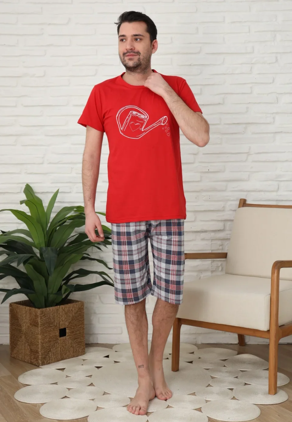 Pijama familie-bărbați, bumbac, mânecă scurtă și pantaloni 3/4 , culoare rosu