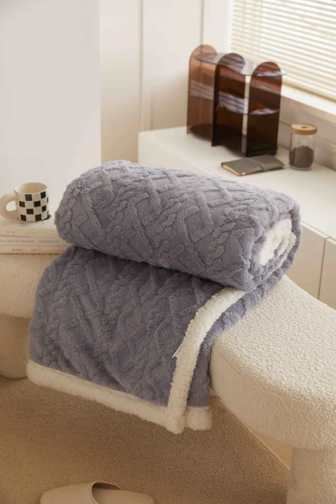 Patura pufoasa cu blanita BLUE — imagine 2