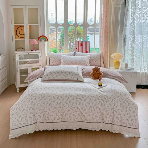 Lenjerie de pat  cu elastic si broderie, bumbac 100%. GRI, ROZ, GR-28 — imagine 1