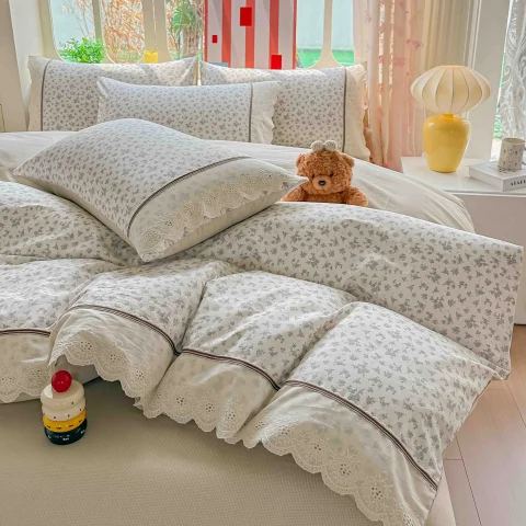 Lenjerie de pat  cu elastic si broderie, bumbac 100%, CREM, ALB,  CA-18 — imagine 3