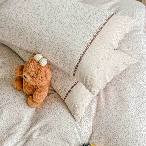 Lenjerie de pat  cu elastic si broderie, bumbac 100%, LILA, ALB, LA-19 — imagine 3