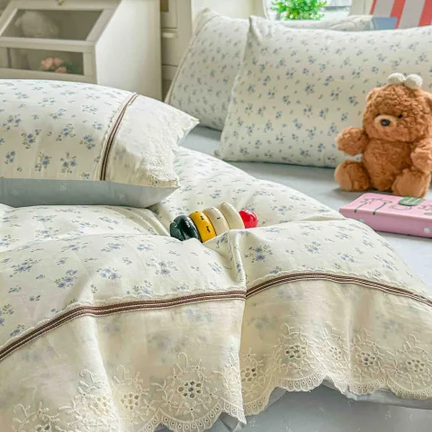 Lenjerie de pat  cu elastic si broderie, bumbac 100%. ALB, BLUE. AB-29 — imagine 3