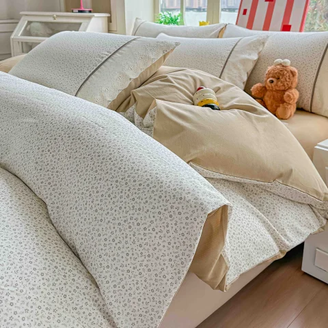 Lenjerie de pat  cu elastic si broderie, bumbac 100%. CREM, ALB CA-20 — imagine 2