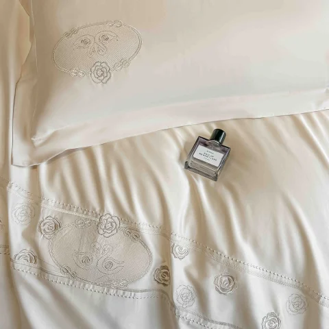Lenjerie de pat 4pcs, satin premium cu broderie, de lux ECRU — imagine 2