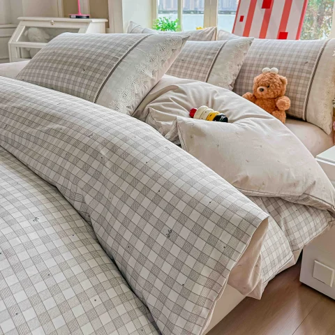 Lenjerie de pat  cu elastic si broderie, bumbac 100%, ALB, CREM-AC-16 — imagine 2