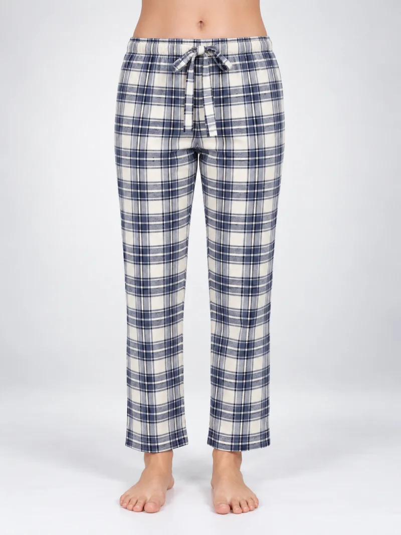 Pantaloni de pijama de dama alb cu blumarin