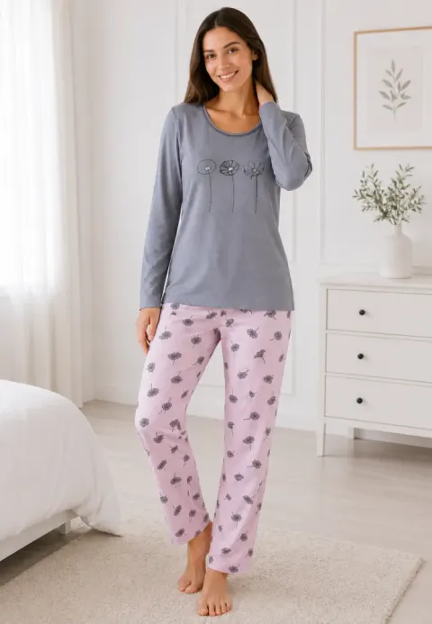 Pijama de dama gri cu maneca lunga si pantaloni lungi roz cu flori