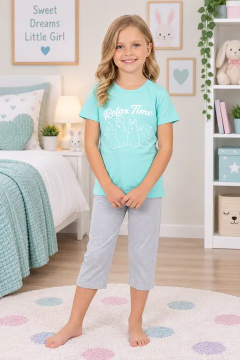 Pijama fetițe de Paște – tricou verde și pantaloni 3/4 cu imprimeu