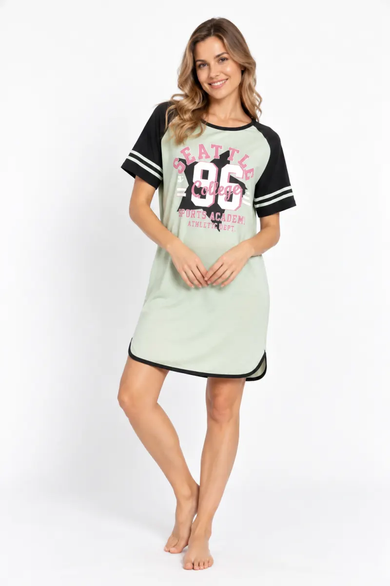 Rochie casual damă din bumbac 100%, cu mânecă scurtă și imprimeu „96 College”, verde