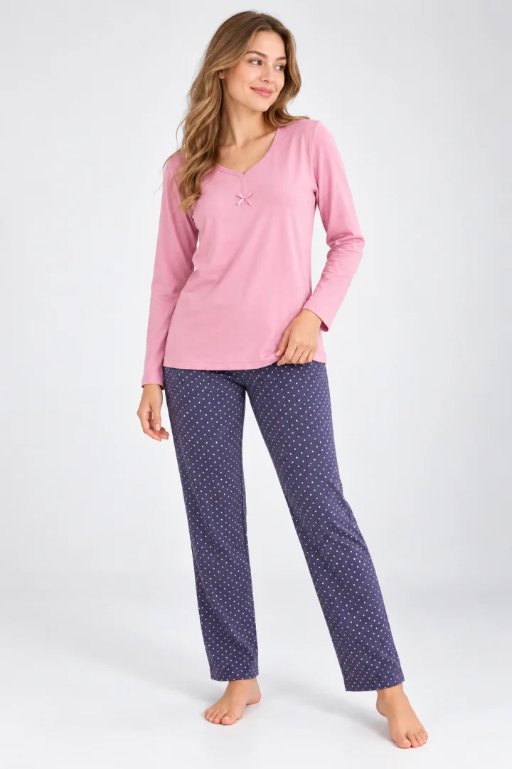 Pijama de dama roz cu maneca lunga si pantaloni lungi gri cu buline