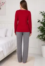 Pijama de dama rosu cu maneca lunga si pantaloni lungi gri cu buline